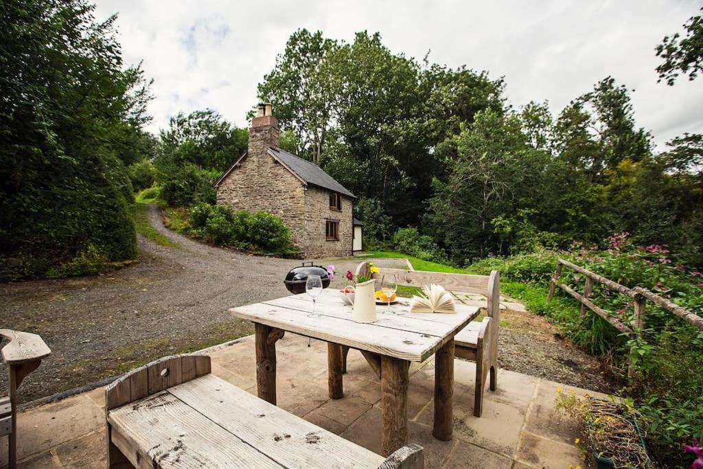 Cabalva Mill Cottage - Very Private And With Views Over The River Wye Clifford Esterno foto